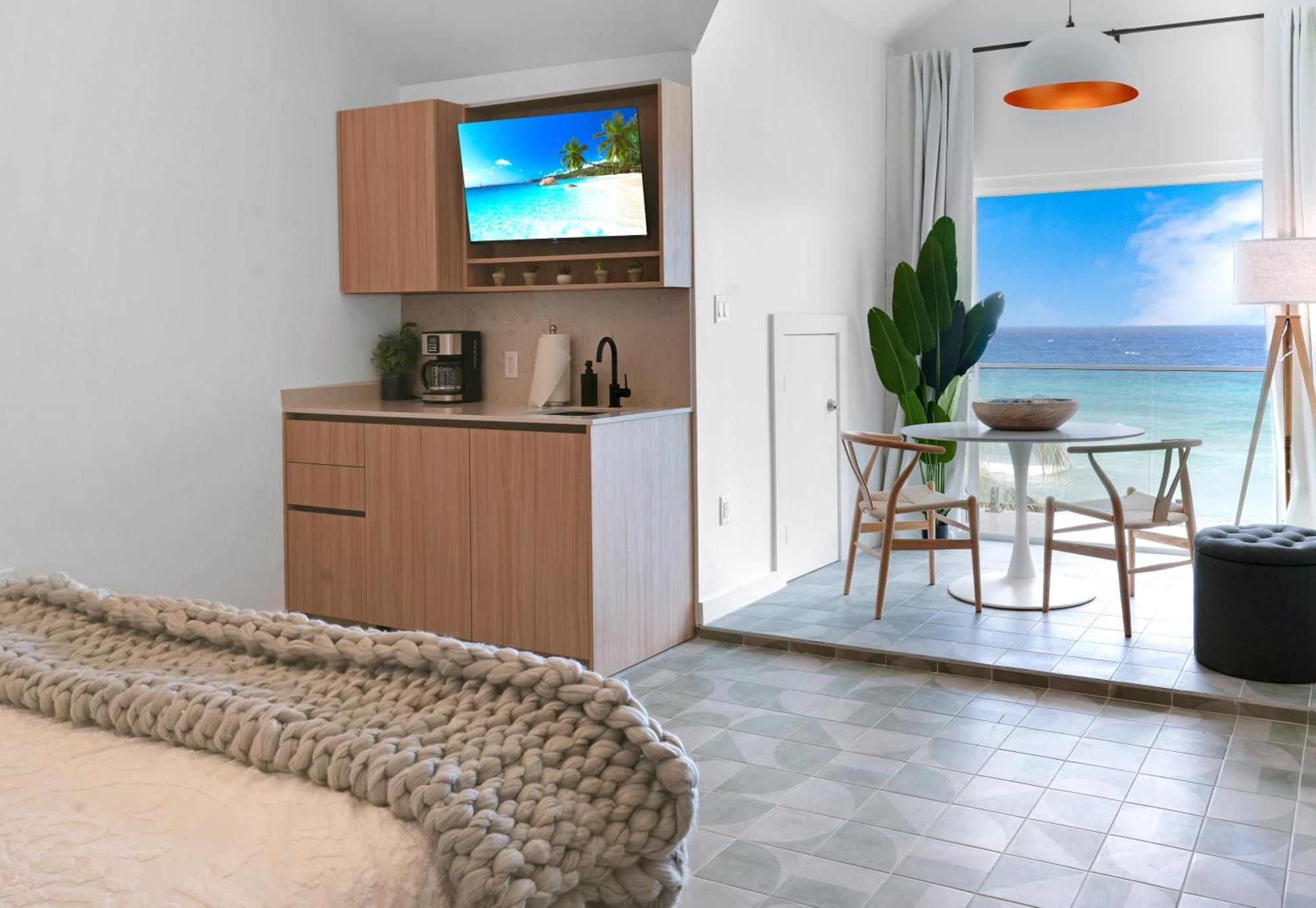 Cobalt Coast Resort West Bay Zewnętrze zdjęcie