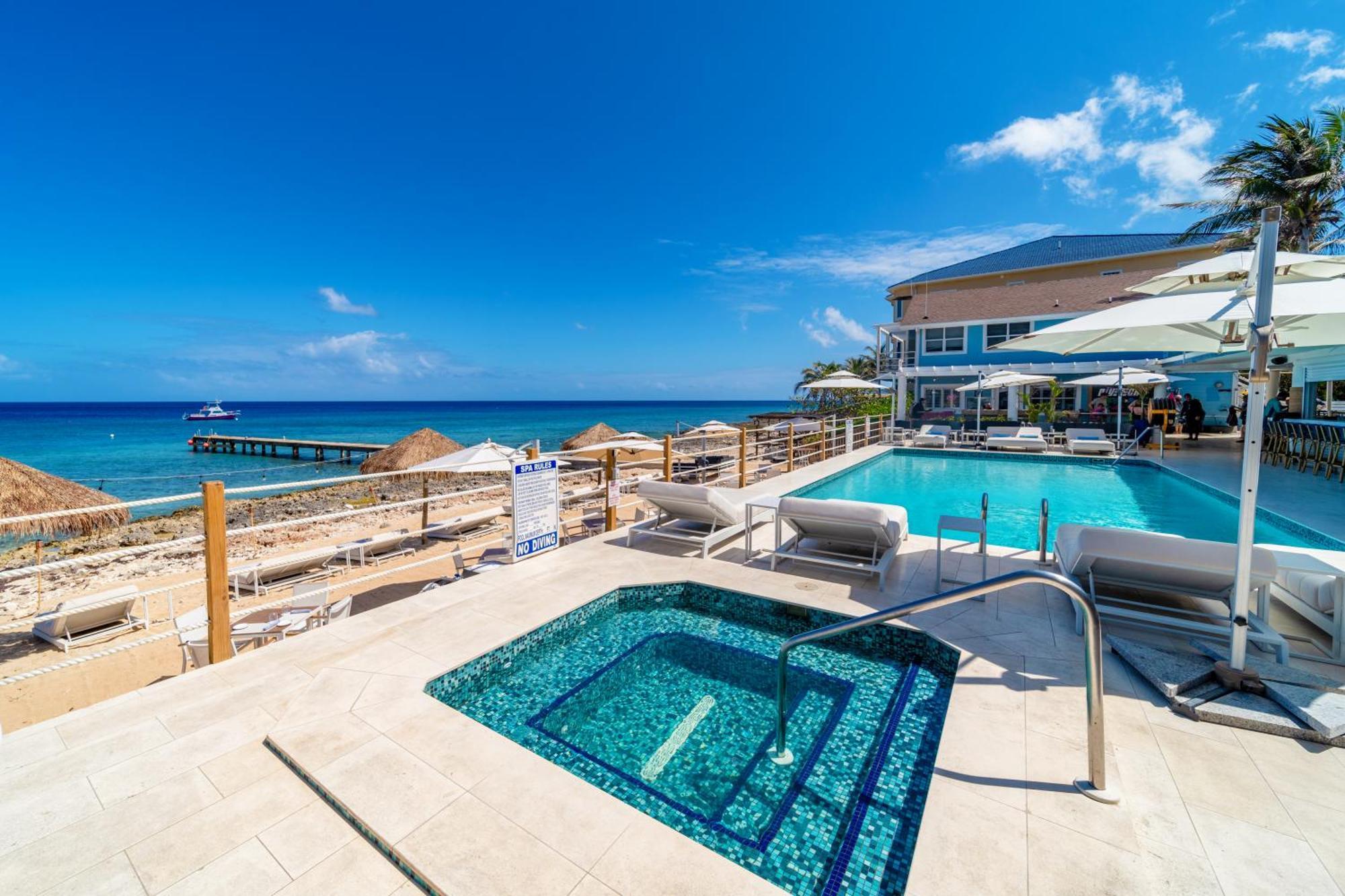 Cobalt Coast Resort West Bay Zewnętrze zdjęcie